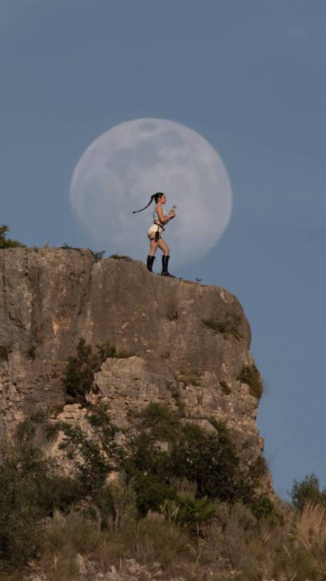 Lara Croft by Jessica Rojas vertical reel